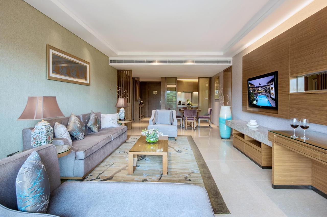 Mission Hills Hotel Resorts Шънджън Екстериор снимка