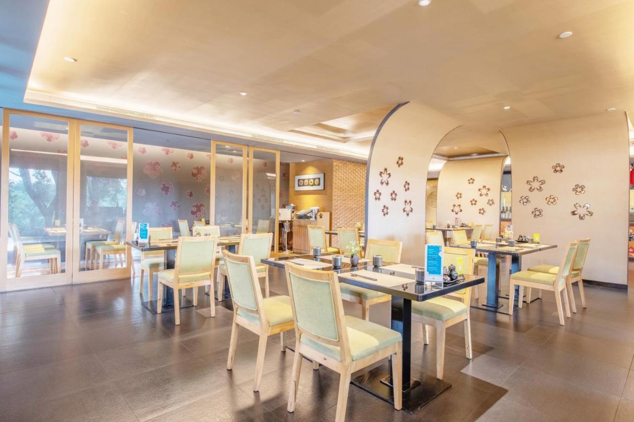Mission Hills Hotel Resorts Шънджън Екстериор снимка