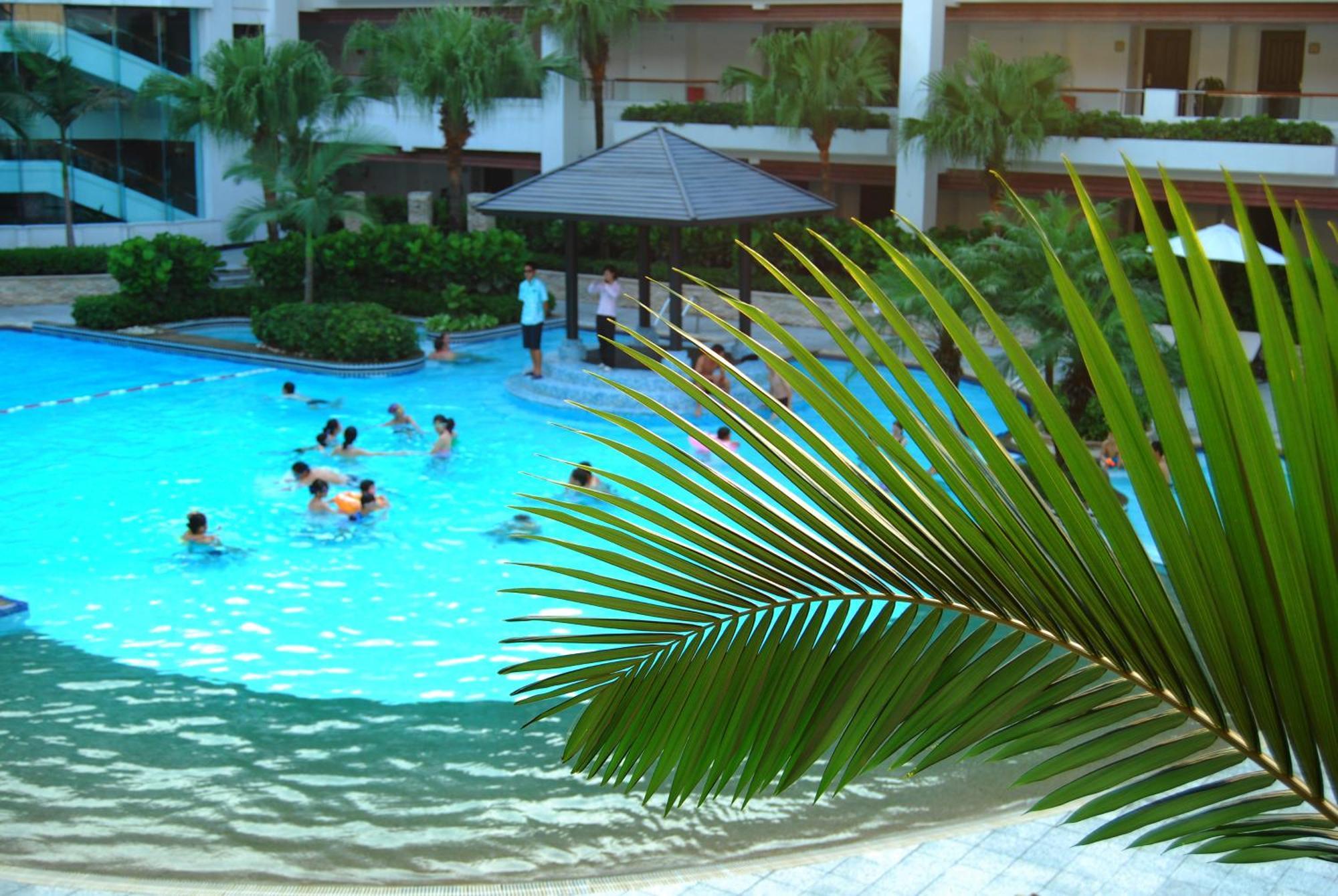 Mission Hills Hotel Resorts Шънджън Екстериор снимка
