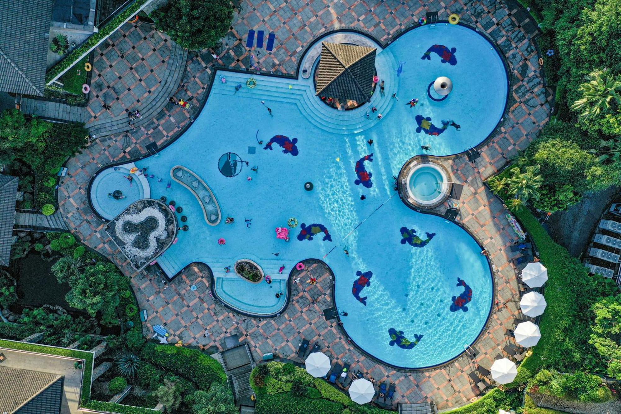 Mission Hills Hotel Resorts Шънджън Екстериор снимка
